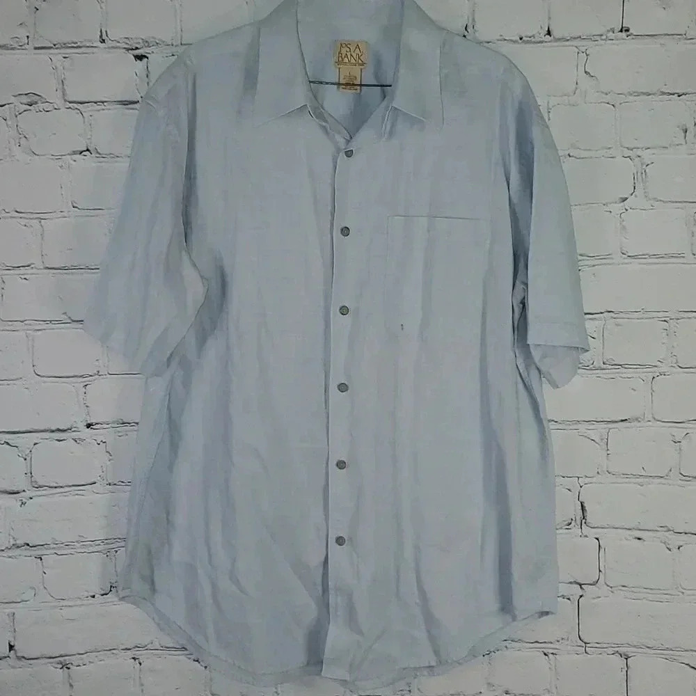Jos A Bank Blue Button Front Short Sleeve Shirt Mens Size Large Extra Button
